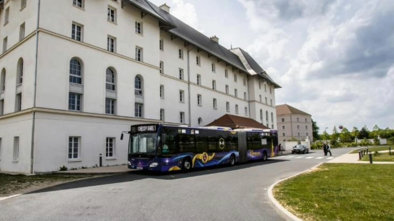 les meilleurs hôtels à Disneyland paris avec navette vers le parc